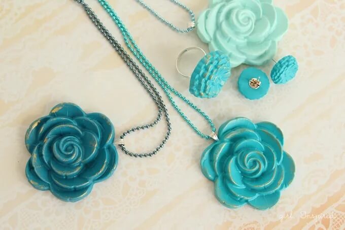 26 Creative Clay Jewelry Craft Ideas